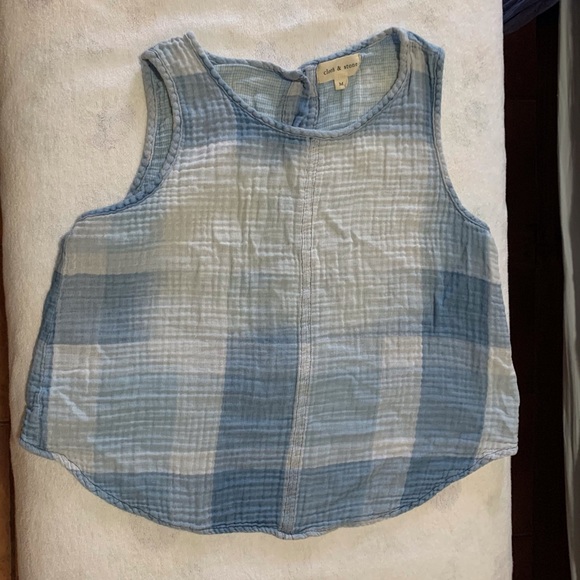 🔥4//$15🔥 Tanktop - Picture 2 of 3